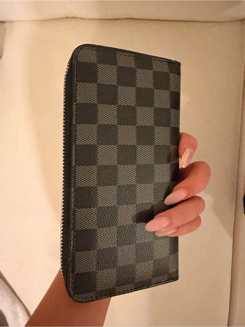 Checkerboard Zip-Around Men's Wallet - Black
